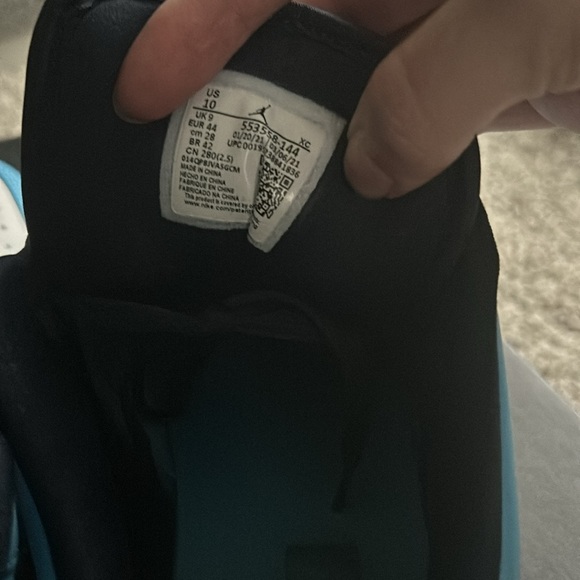 Jordan 1 low UNC light blue, dark blue, white size 10. NEW with OG box - Picture 4 of 5